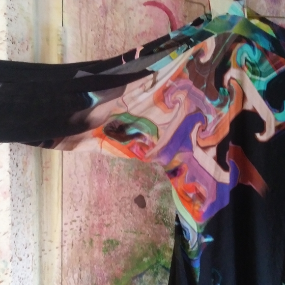 Cartise long sleeved shirt small - Picture 2 of 7